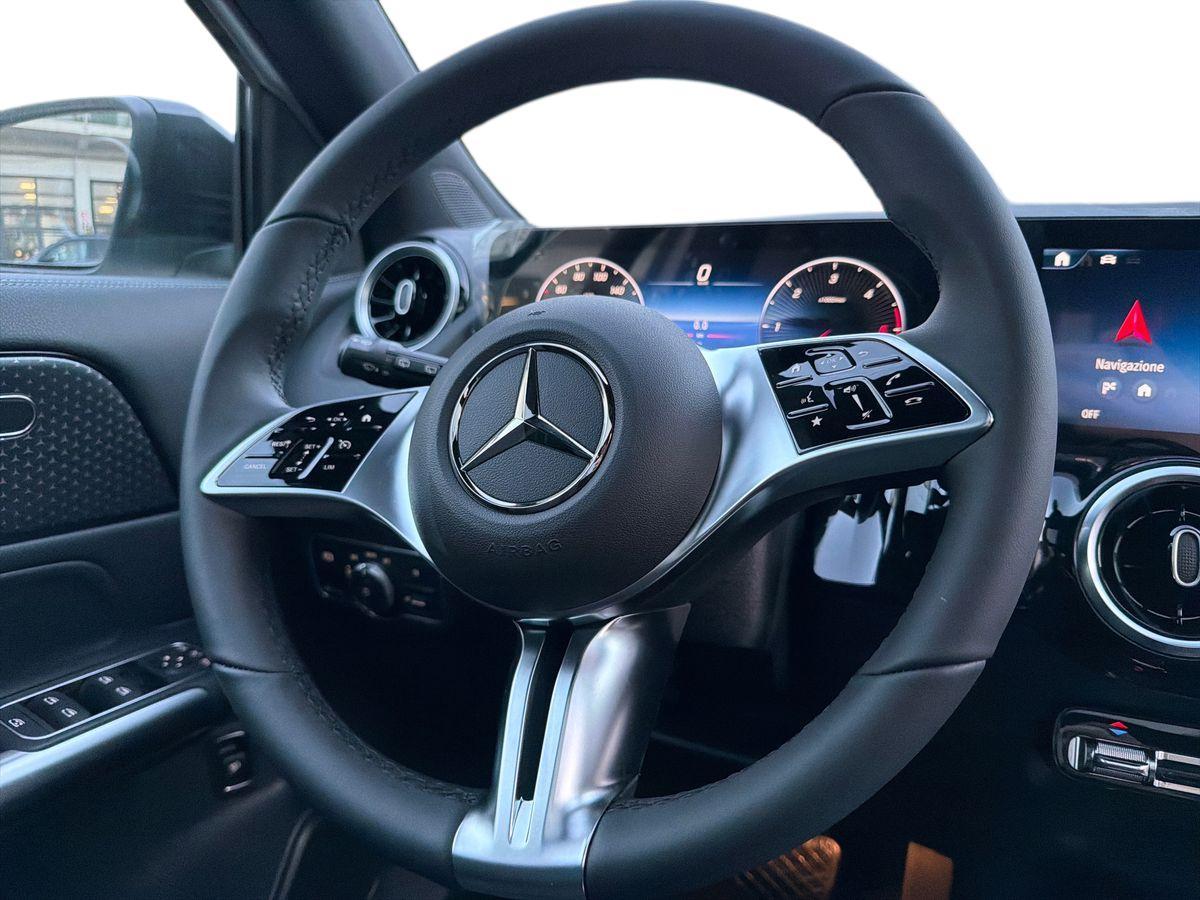 Mercedes-Benz GLA 200 d automatic