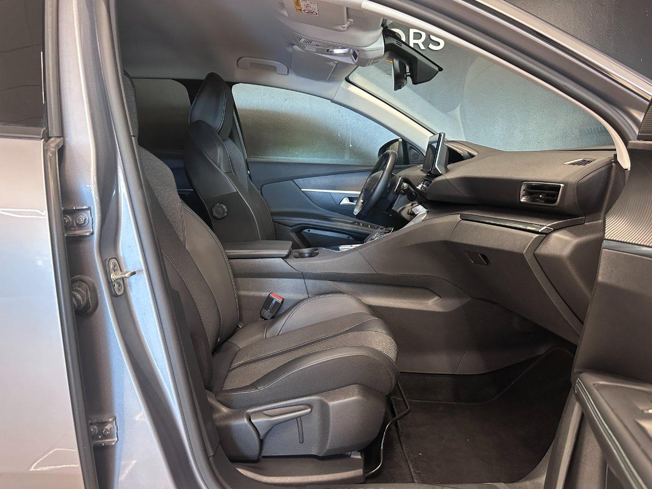 Peugeot 3008 3008 1.6 hybrid phev Allure Pack 225cv e-eat8