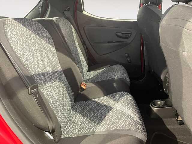 Lancia Ypsilon 1.0 FireFly Hybrid 70CV Ecochic Silver (MHEV) - NEOPATENTATI