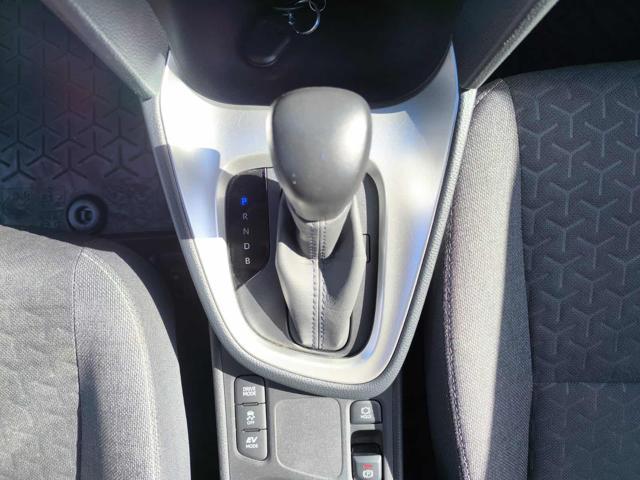 TOYOTA Yaris Cross 1.5 Hybrid 5p. E-CVT AWD-i Business