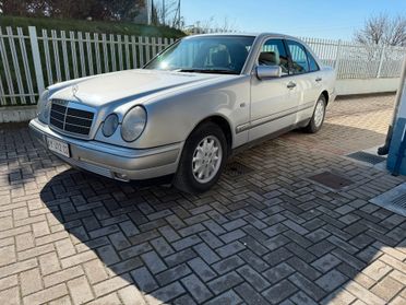Mercedes-benz E 250 E 250 diesel cat Classic