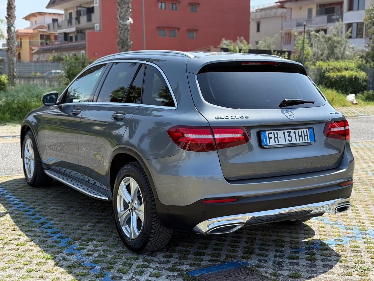 MERCEDES GLC 250d 2017 4Matic