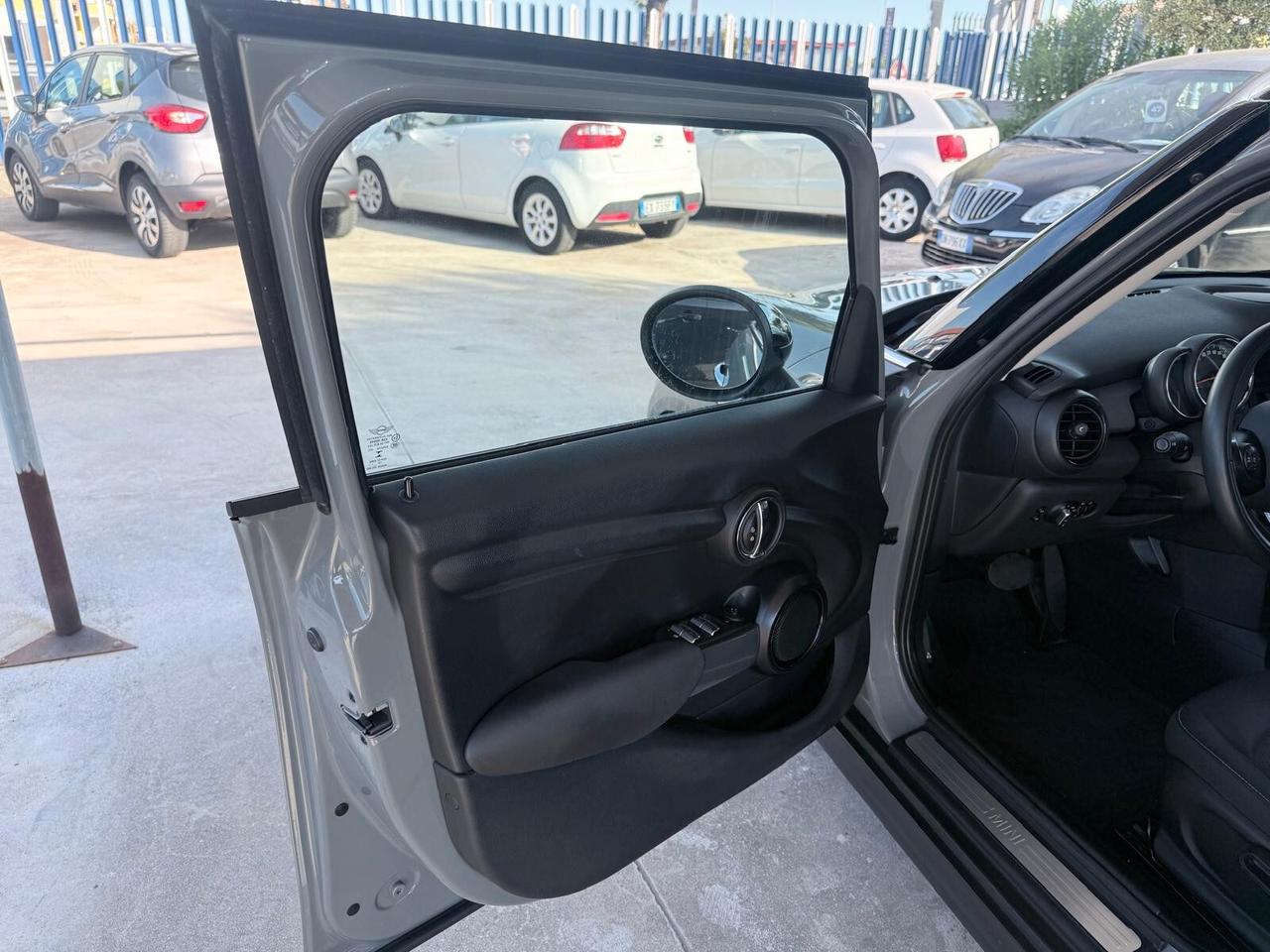 Mini 1.5 One Baker Street 5 porte