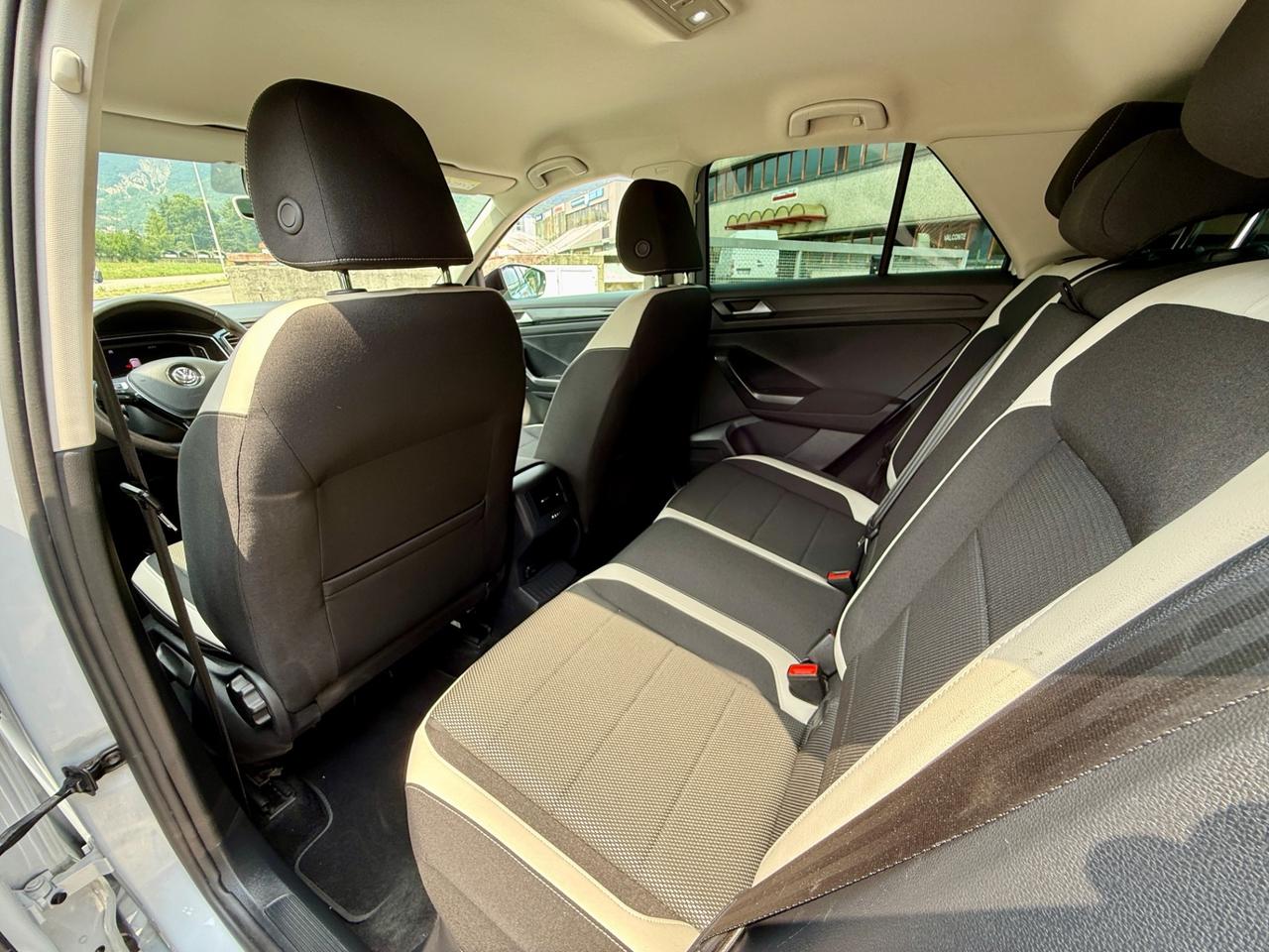 VOLKSWAGEN T-ROC 1.6 TDI SCR Advanced 2019