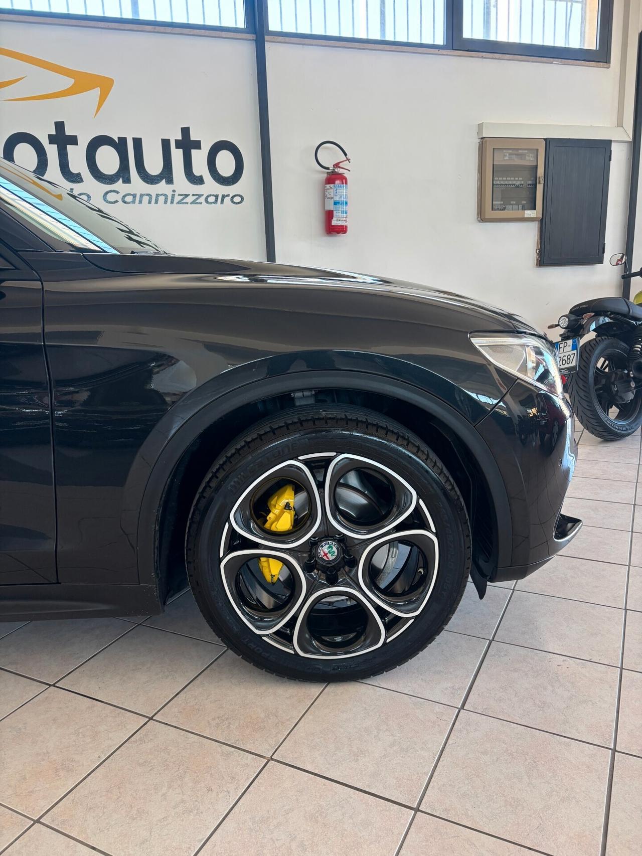 Alfa Romeo Stelvio 2.2 Turbodiesel 190 CV AT8 RWD Business