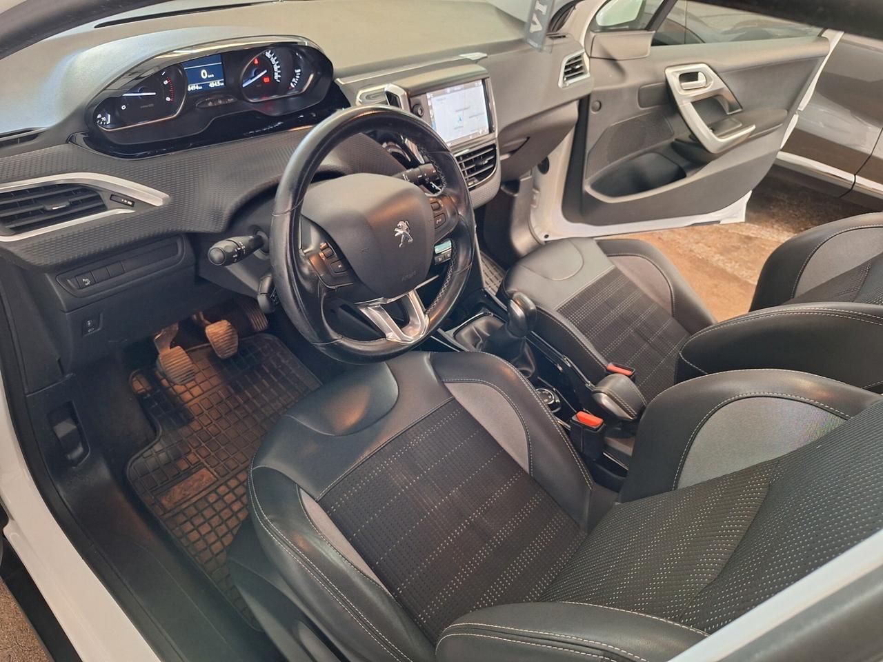 Peugeot 2008 BlueHDi 100 GT Line UNICAPROPIETARIA KM CERTIFICATI NAVI PELLE €6B
