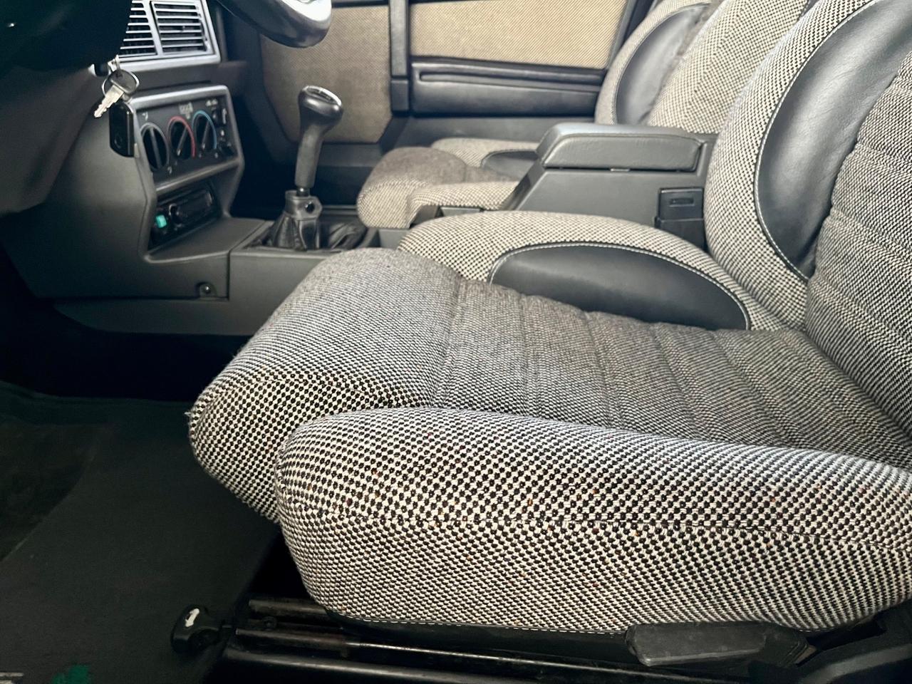 Alfa Romeo 75 2.5 V6 Quadrifoglio Verde - Targa MI