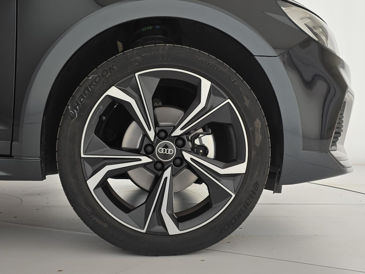 Audi A1 citycarver 35 1.5 tfsi identity contrast 150cv s-tronic