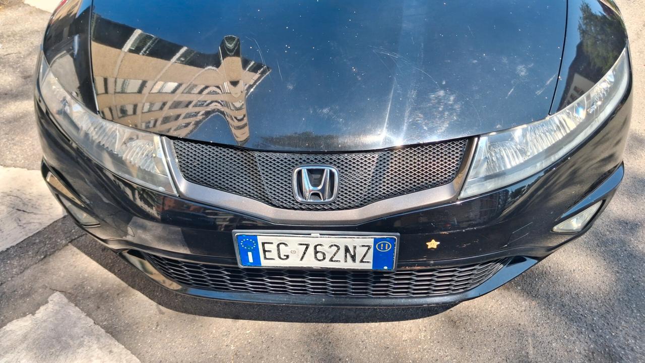 Honda Civic 1.8 i-VTEC 5p. Exclusive LH i-P