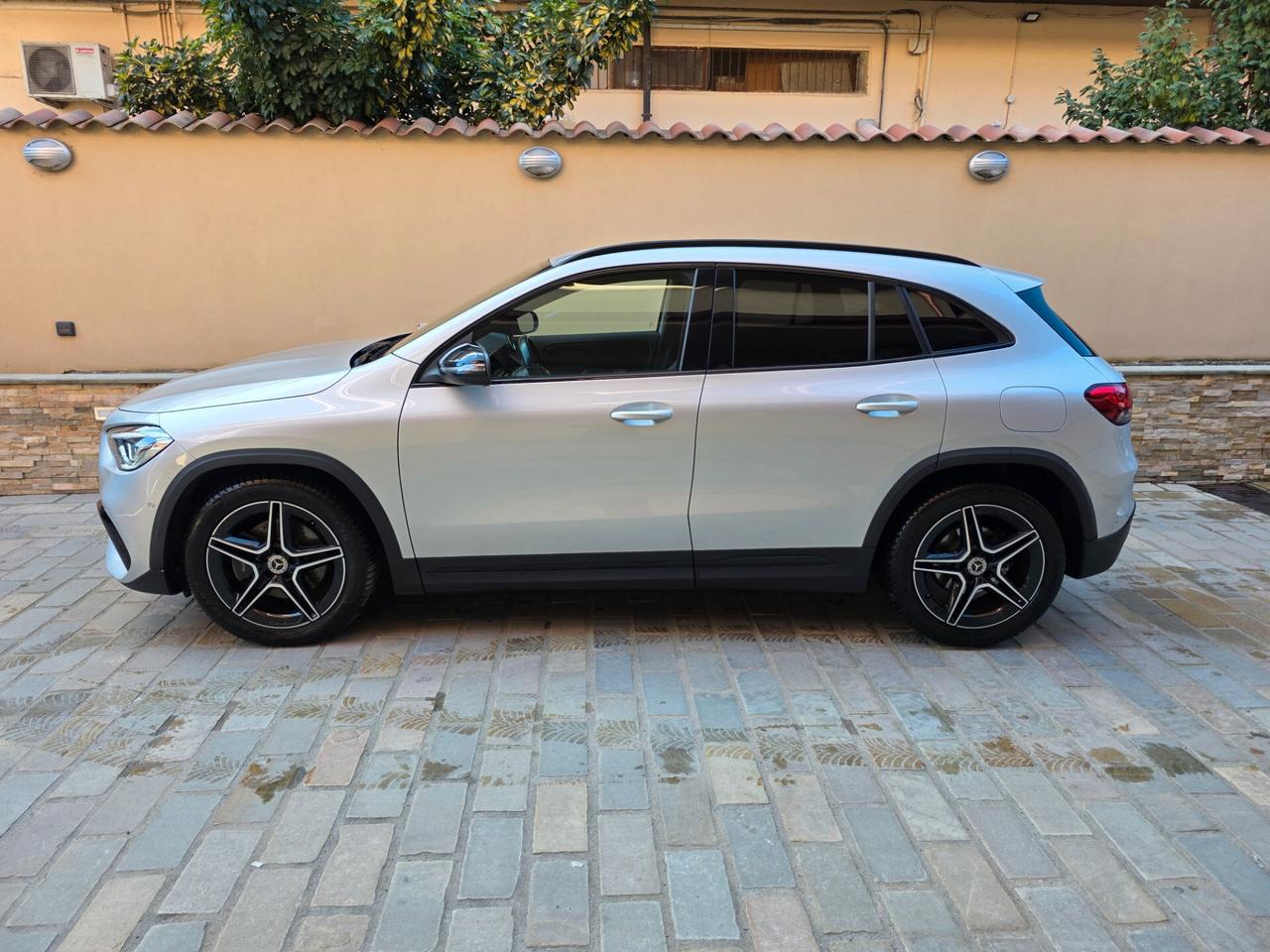 Mercedes-benz GLA 200 d Automatic Premium