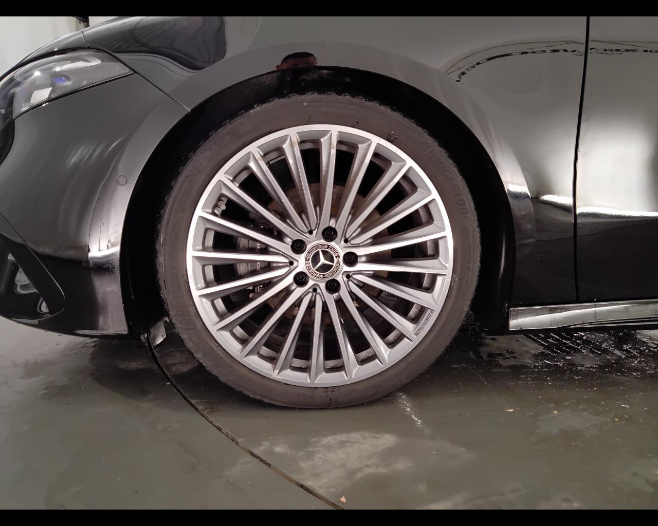 Mercedes-Benz Classe A - V177 2023 - A 180 d AMG Line Advanced Plus auto