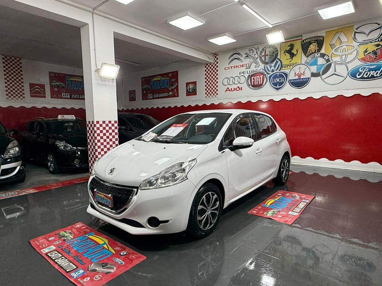 Peugeot 208 1.0 68cv Active - 2014