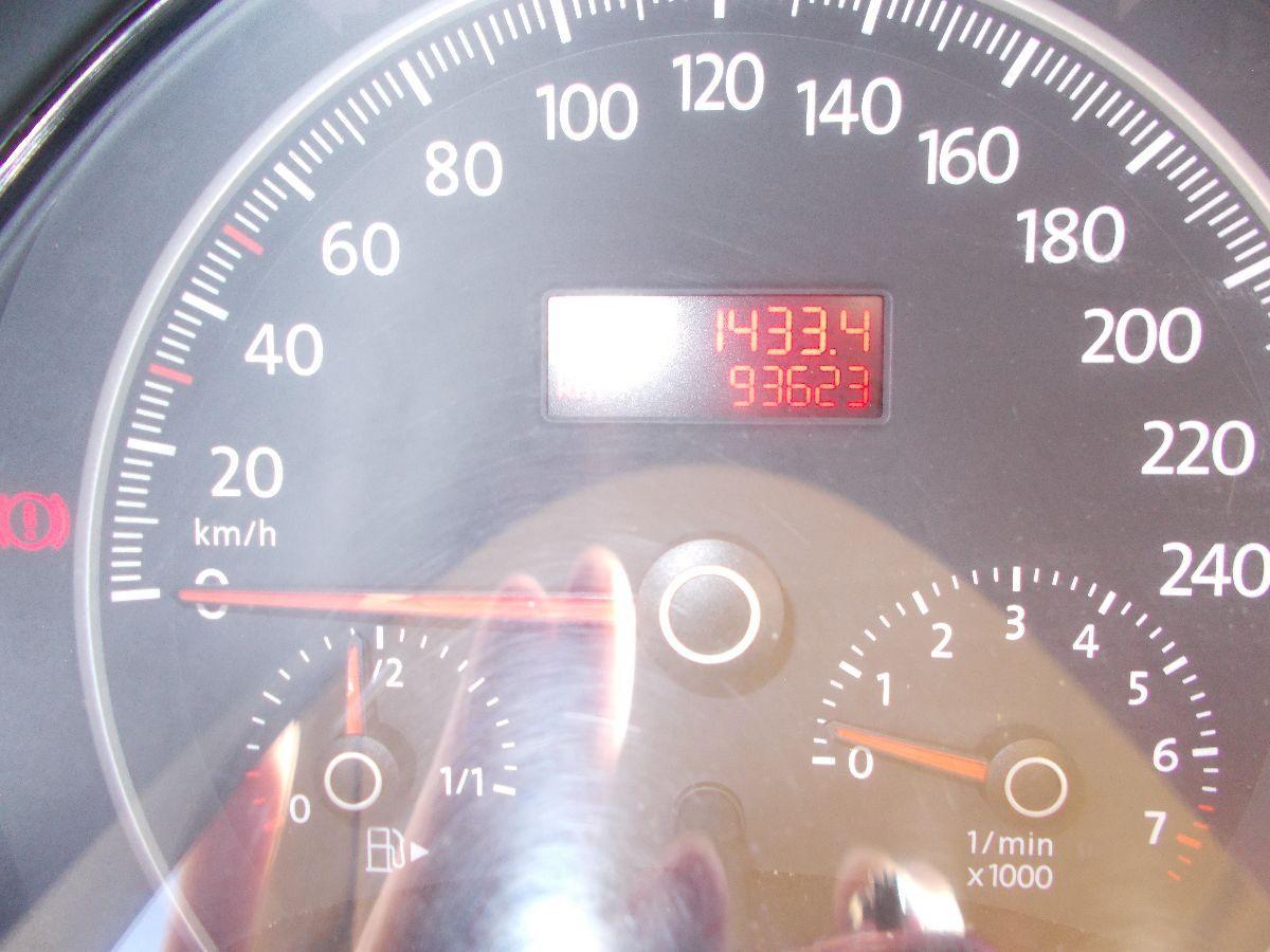 VOLKSWAGEN - New Beetle Cabrio - 1.6 Cabrio
