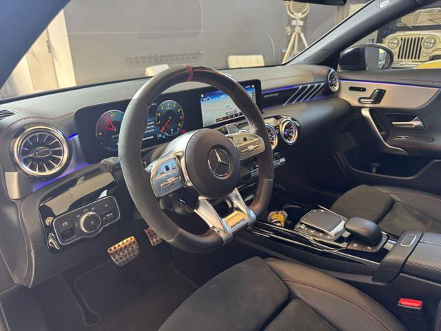 MERCEDES-BENZ CLA 35 AMG 4MATIC / TETTO PANORAMICO / AMBIENT LIGHTING