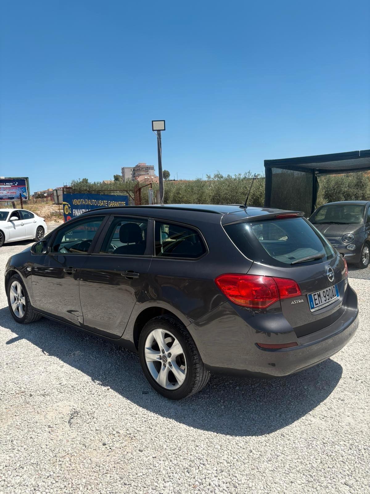 Opel Astra 1.7 CDTI 110CV 5 porte Elective