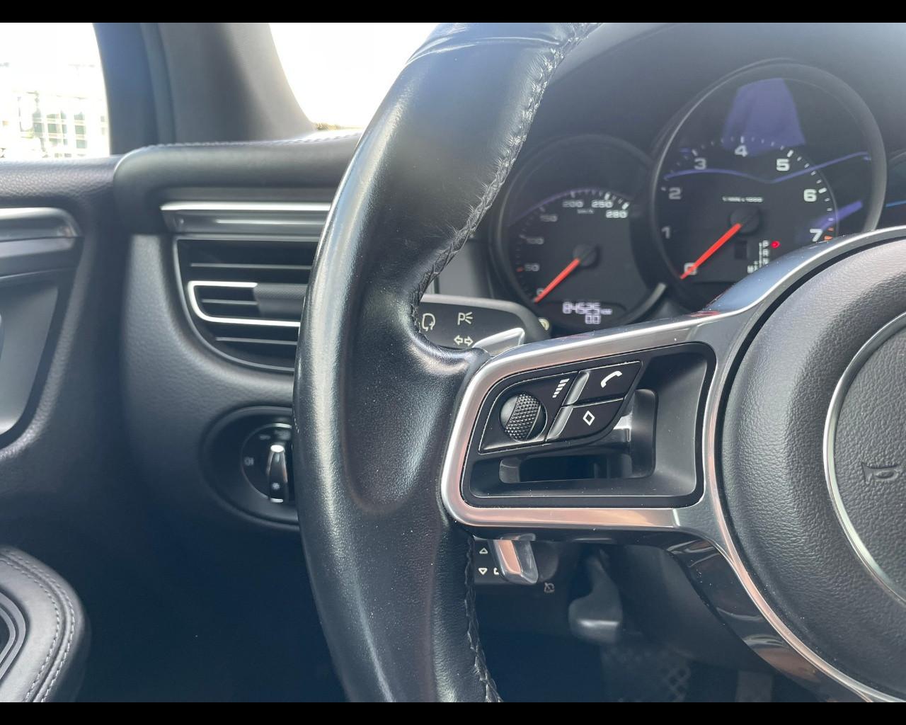 PORSCHE Macan - 2.0