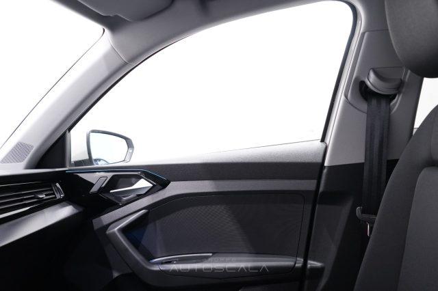 AUDI A1 allstreet 30 TFSI S-Tronic Identity Contrast