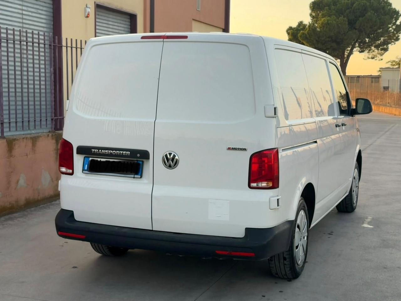 Volkswagen Transporter 2.0 TDI 150CV DSG PC Furgone