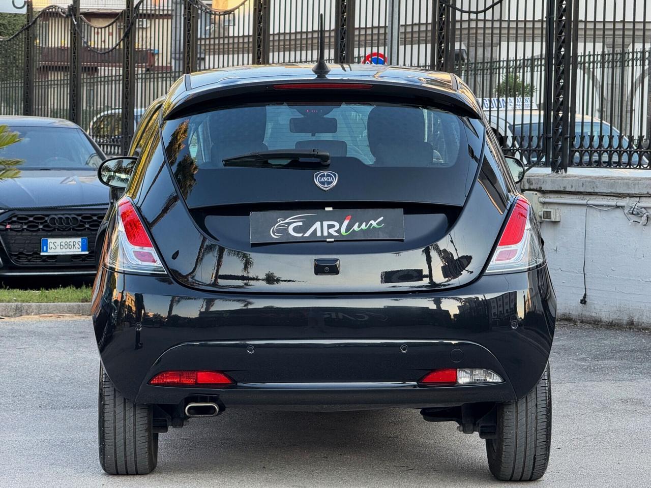 Lancia Ypsilon 1.0 Firefly Hybrid Gold Plus 70CV LED CAM