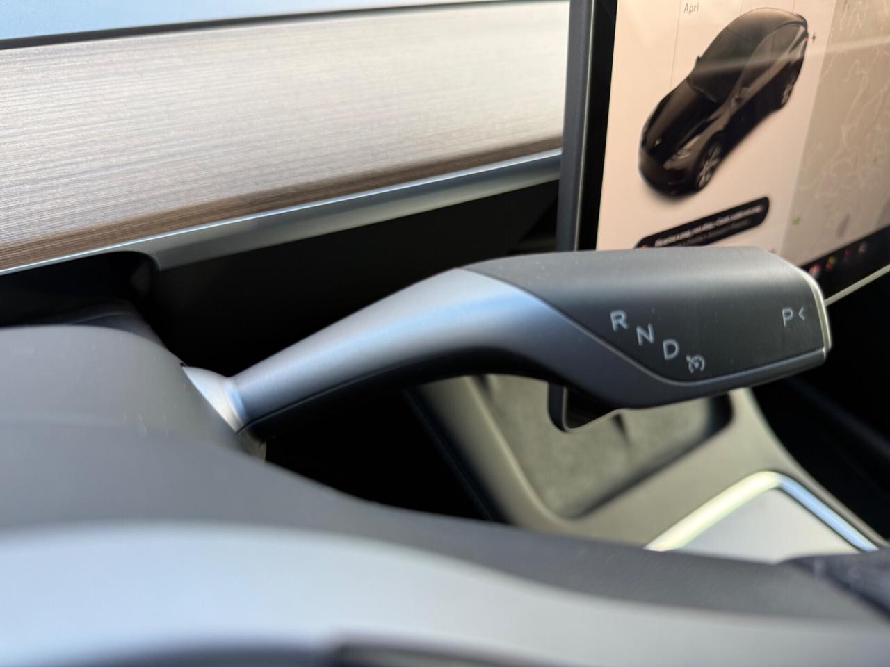 Tesla Model Y Dual Motor Long Range AWD