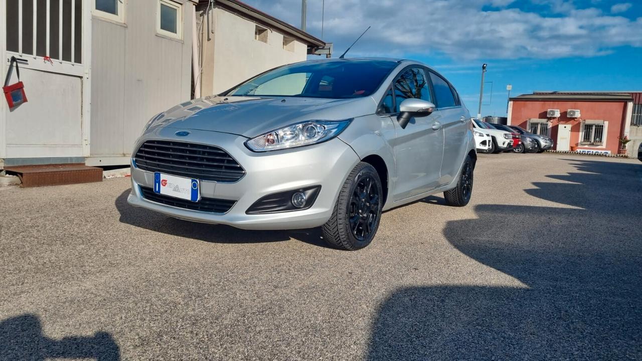 Ford Fiesta 1.5 TDCi 75CV 5 porte Titanium