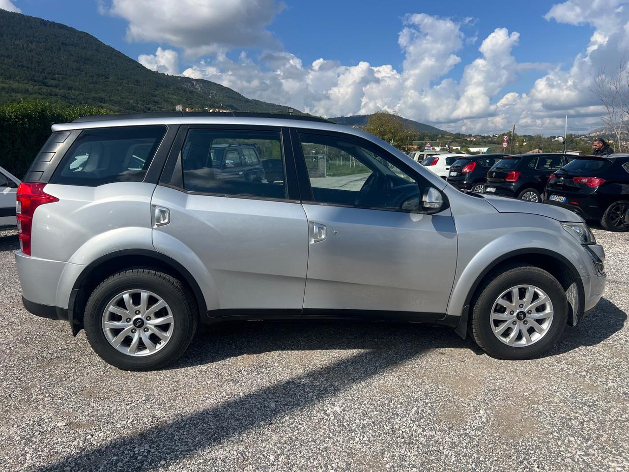 Mahindra XUV500 2.2 16V AWD W8