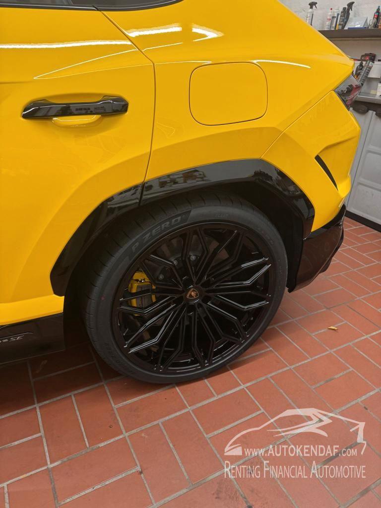 Lamborghini Urus 4.0 V8 phev SE auto