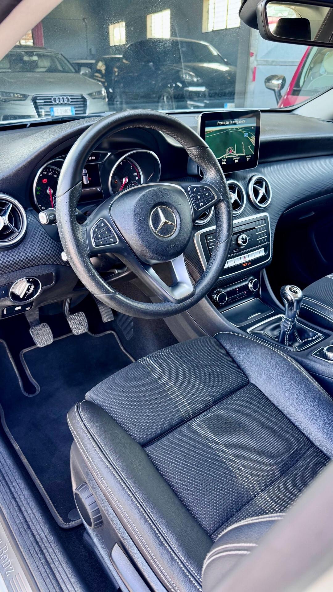 Mercedes-benz A 180 d Premium