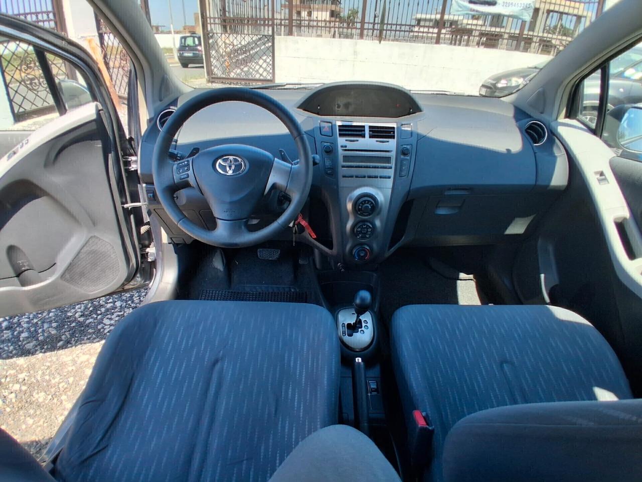 Toyota Yaris 1.4 D-4D 5 porte - Cambio Automatico