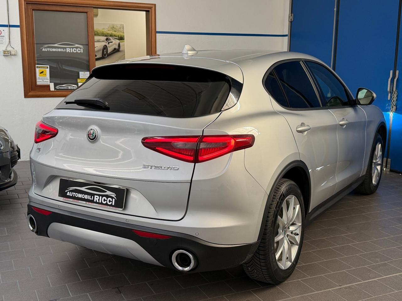 Alfa Romeo Stelvio 2.2 Turbodiesel 210 CV AT8 Q4 Lusso