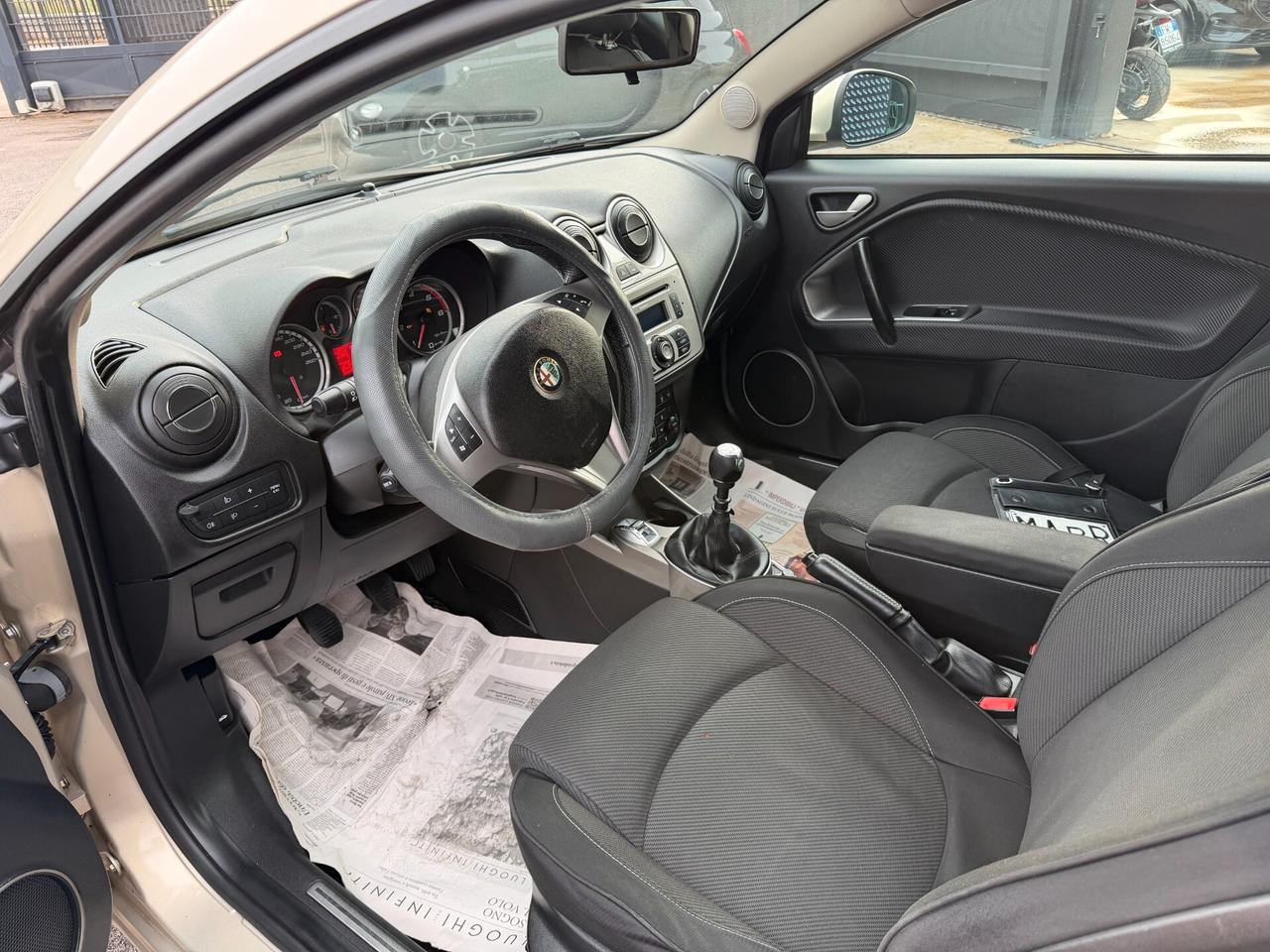 Alfa Romeo MiTo 1.6 JTDm 16V Distinctive Premium Pack