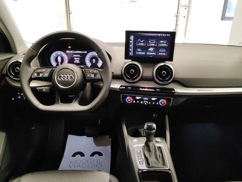 Audi Q2 35 TDI S tronic Identity Black (( Promo ))