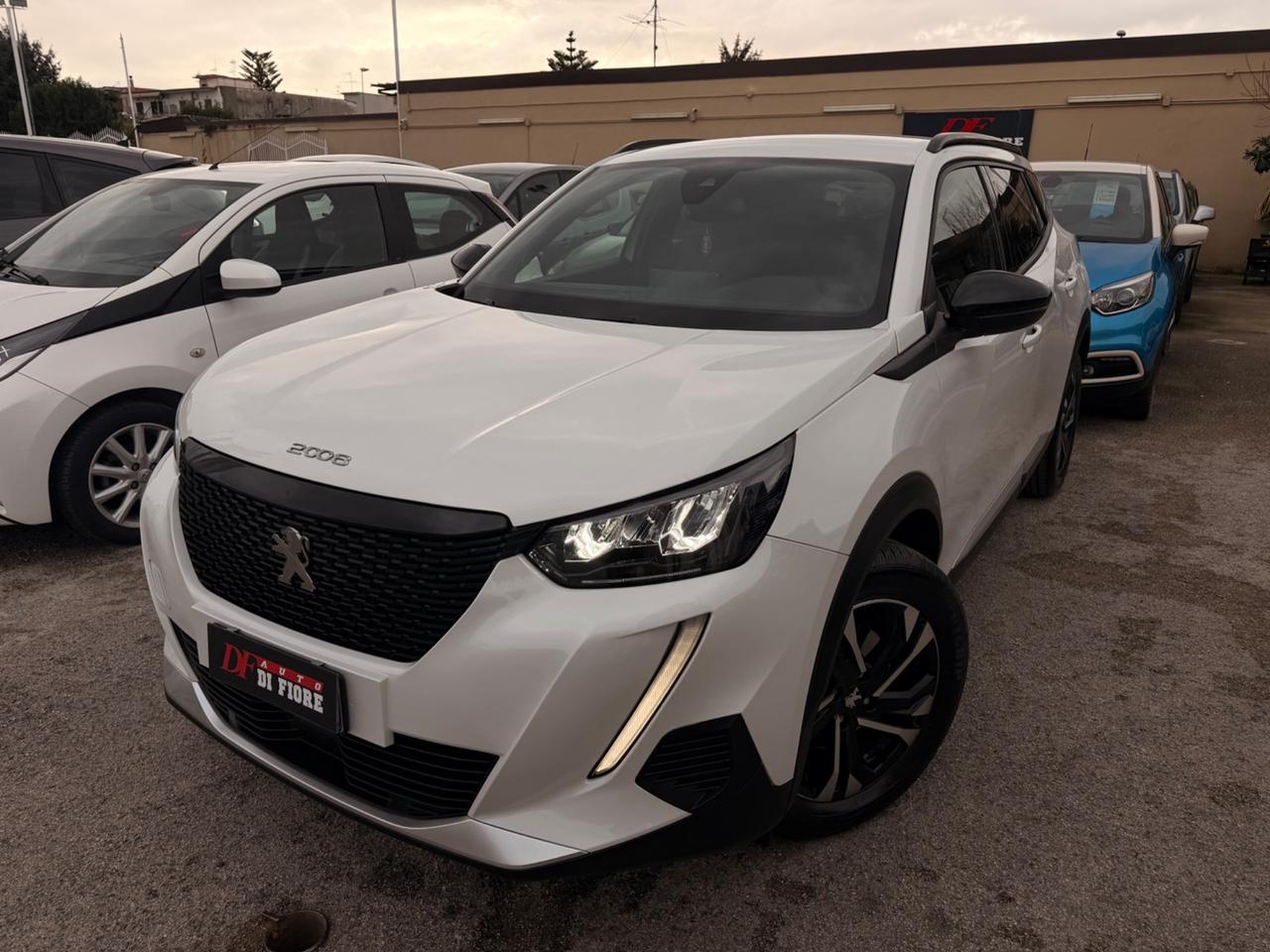 Peugeot 2008 1.5 BlueHDi 130 EAT8 Allure NAVI CAR PLAY