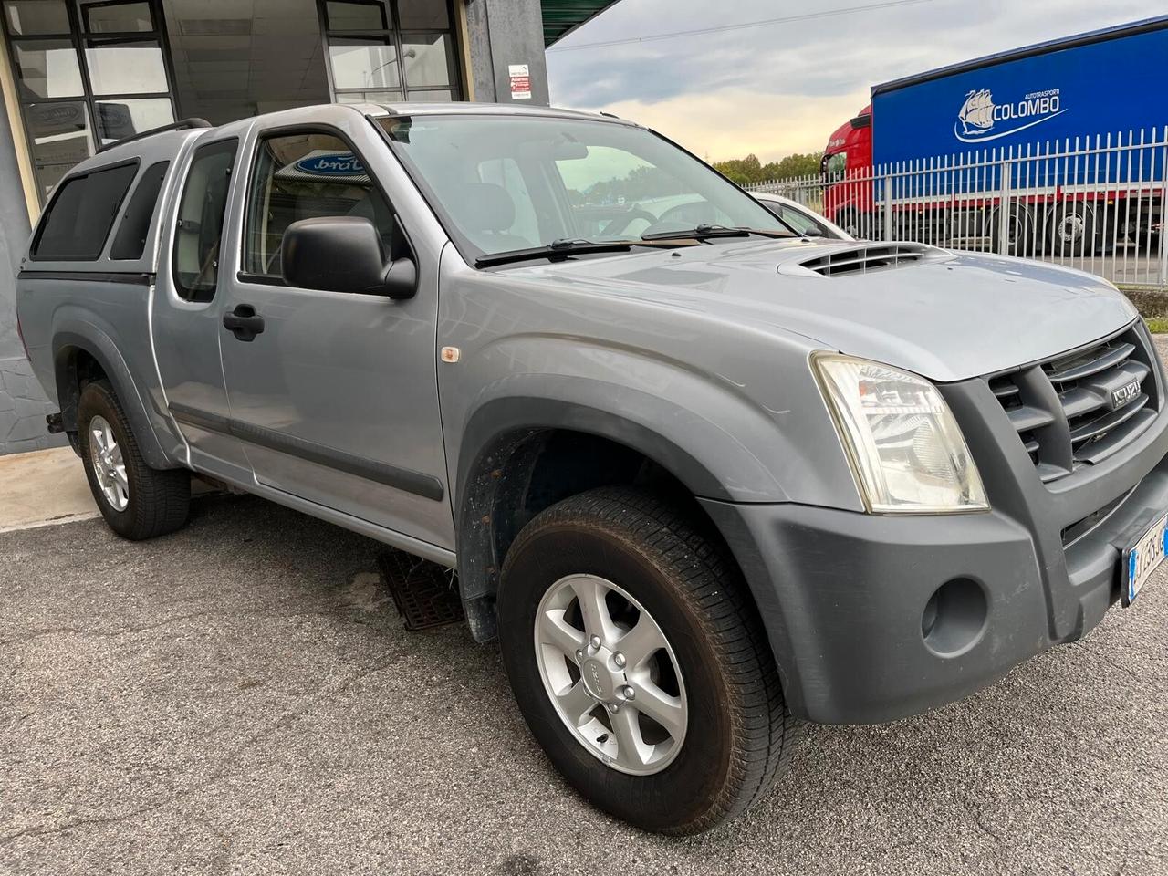 Isuzu D-Max 3.0 TD cat Crew Cab 4WD Pup LS Roadmap