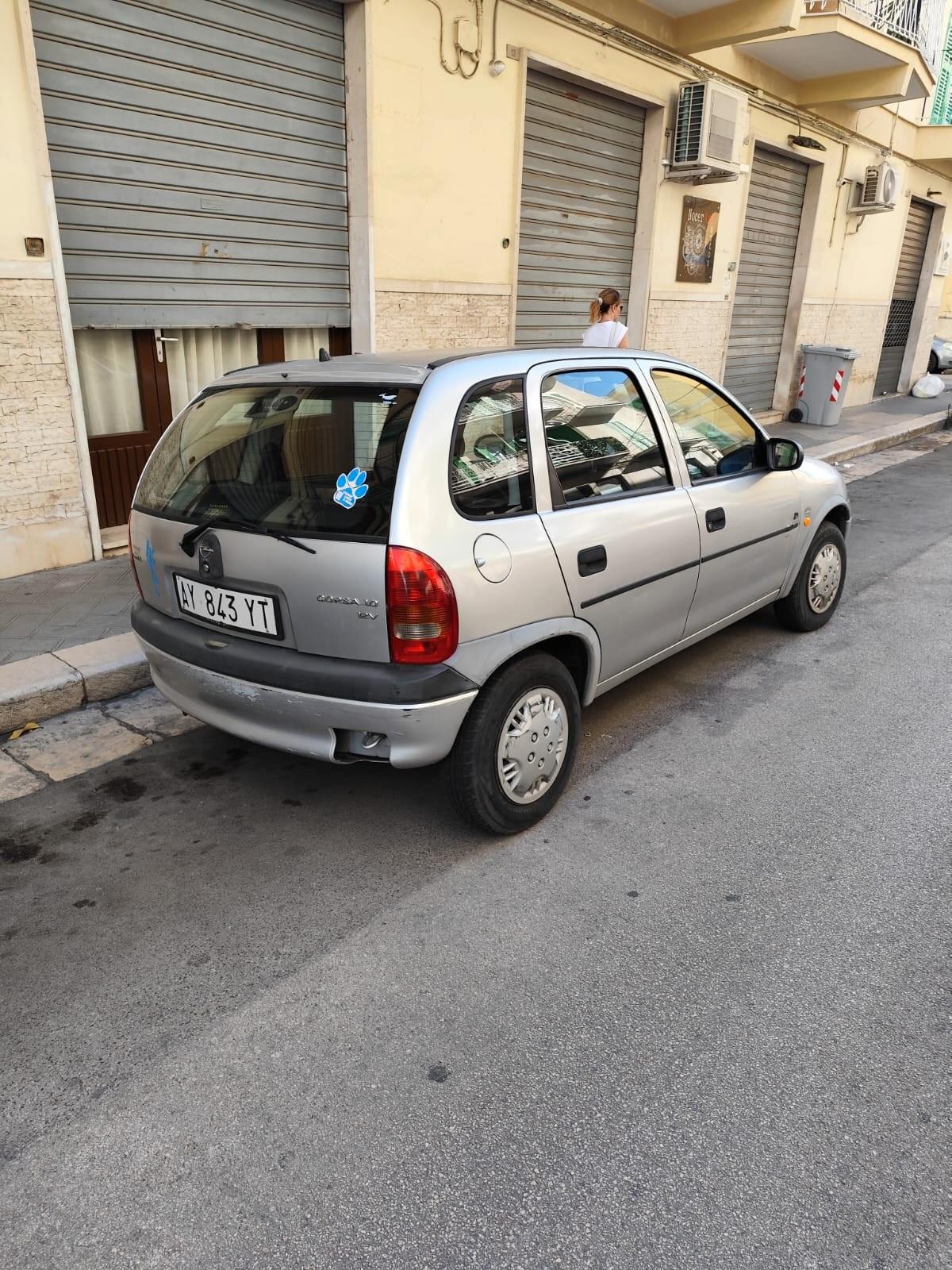 Opel Corsa 1.0i 12V cat 5 porte Viva