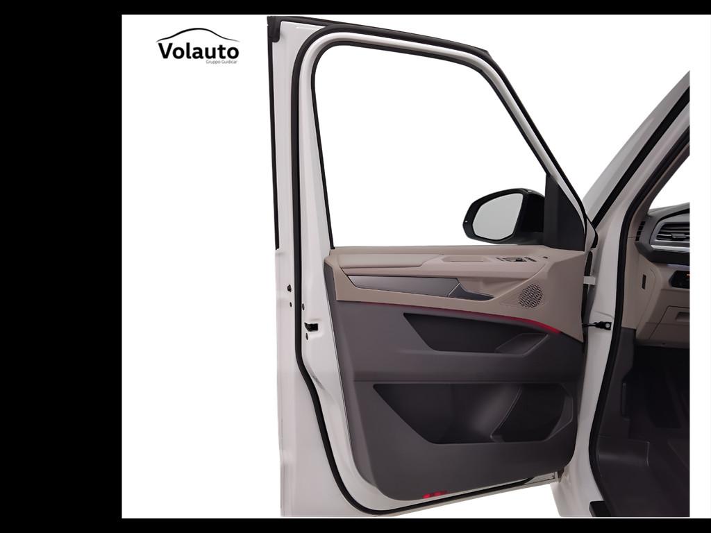 VOLKSWAGEN Multivan T7 - Multivan 2.0 tdi Life 150cv dsg 7p.ti