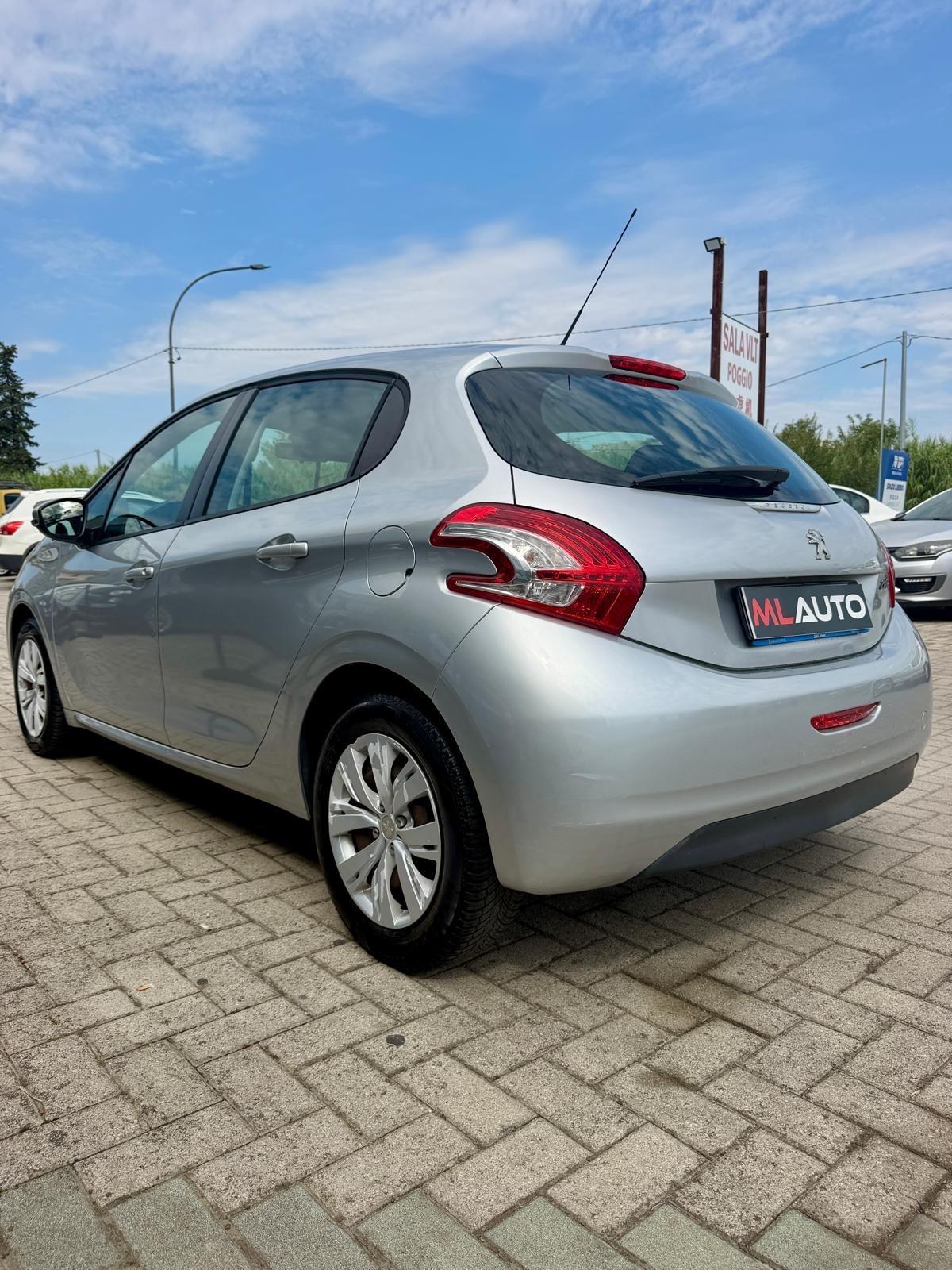 Peugeot 208 PureTech 82 5 porte Allure - OK NEOPATENTATO