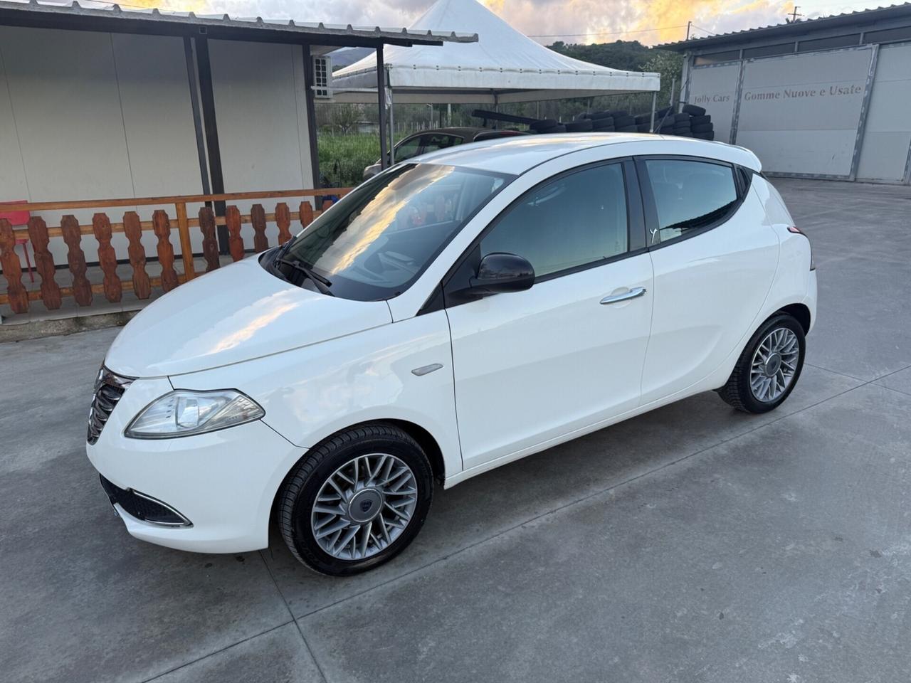 Lancia Ypsilon 1.3 MJT 16V 95 CV 5 porte S&S Gold