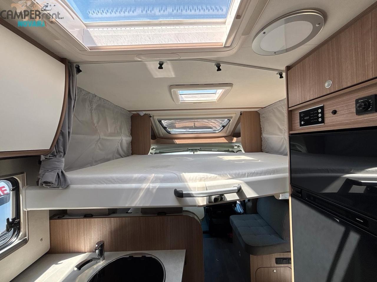 CARADO T447 EDITION 5 BY HYMER - SEMINTEGRALE CON LETTI GEMELLI IN CODA ED AMPIO GARAGE