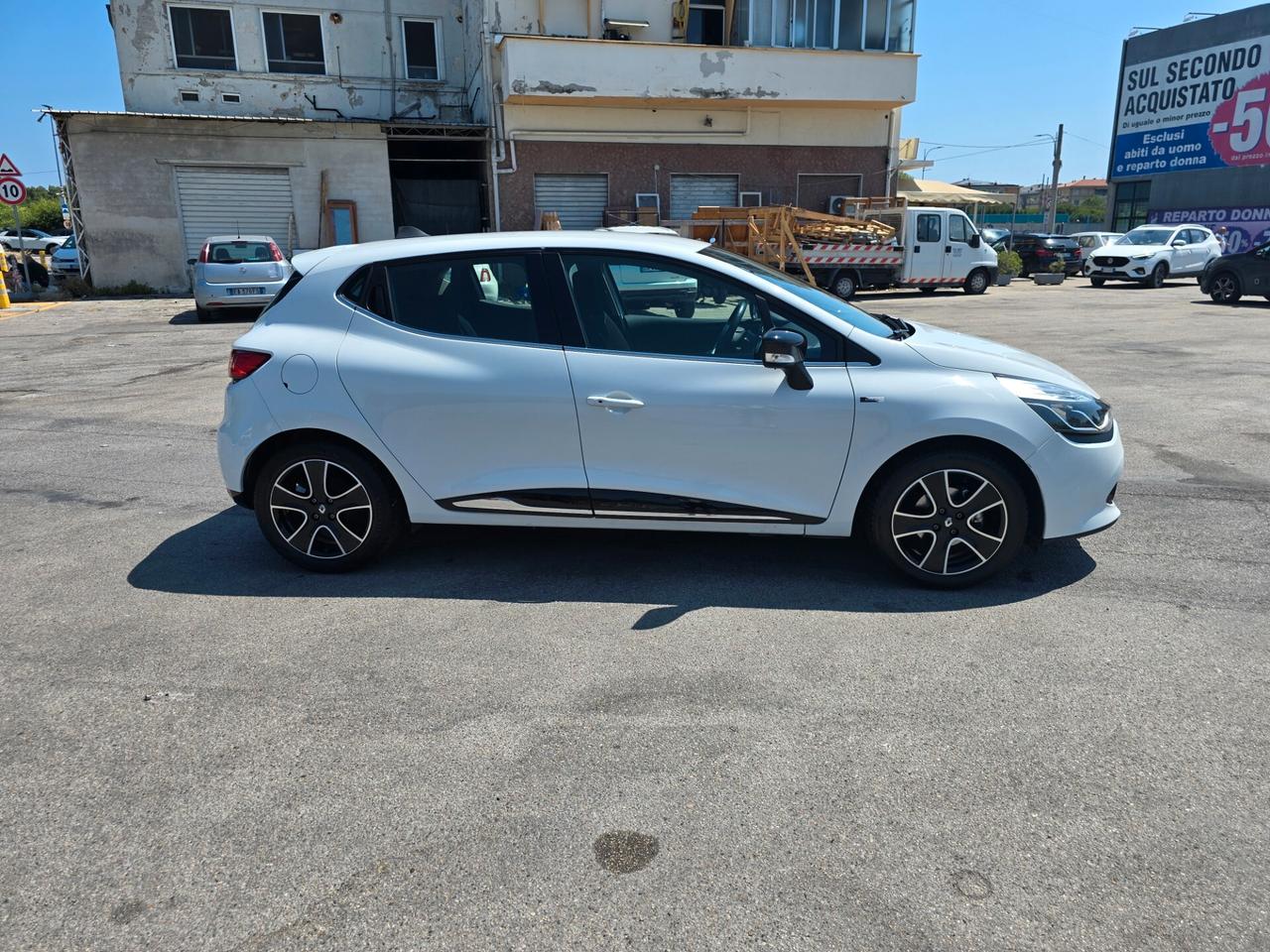 Renault Clio TCe 12V 90CV Start&Stop 5 porte Energy Intens