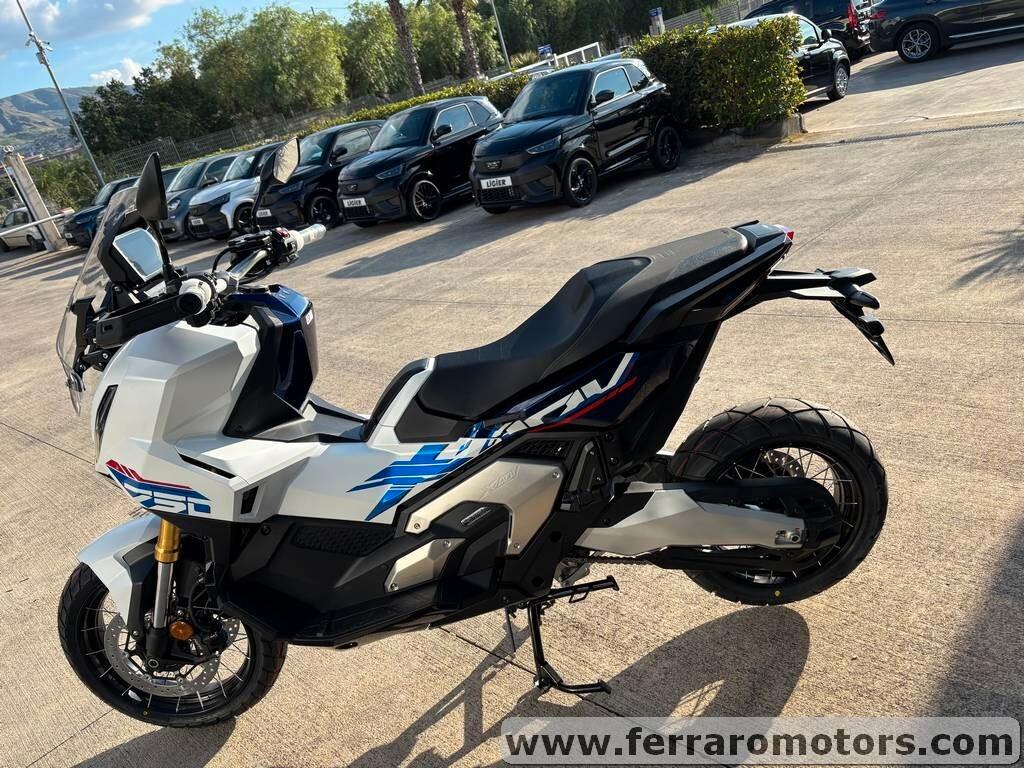 Honda X-ADV 750 limited edition 2025/ KM 0 Tuo a soli 139 Euro al mese