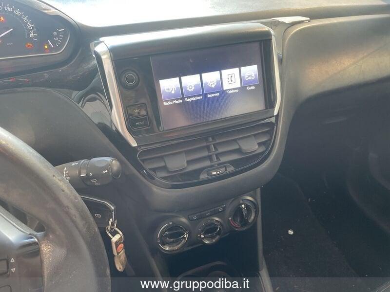 Peugeot 208 I 2015 Benzina 5p 1.2 puretech Active 82cv