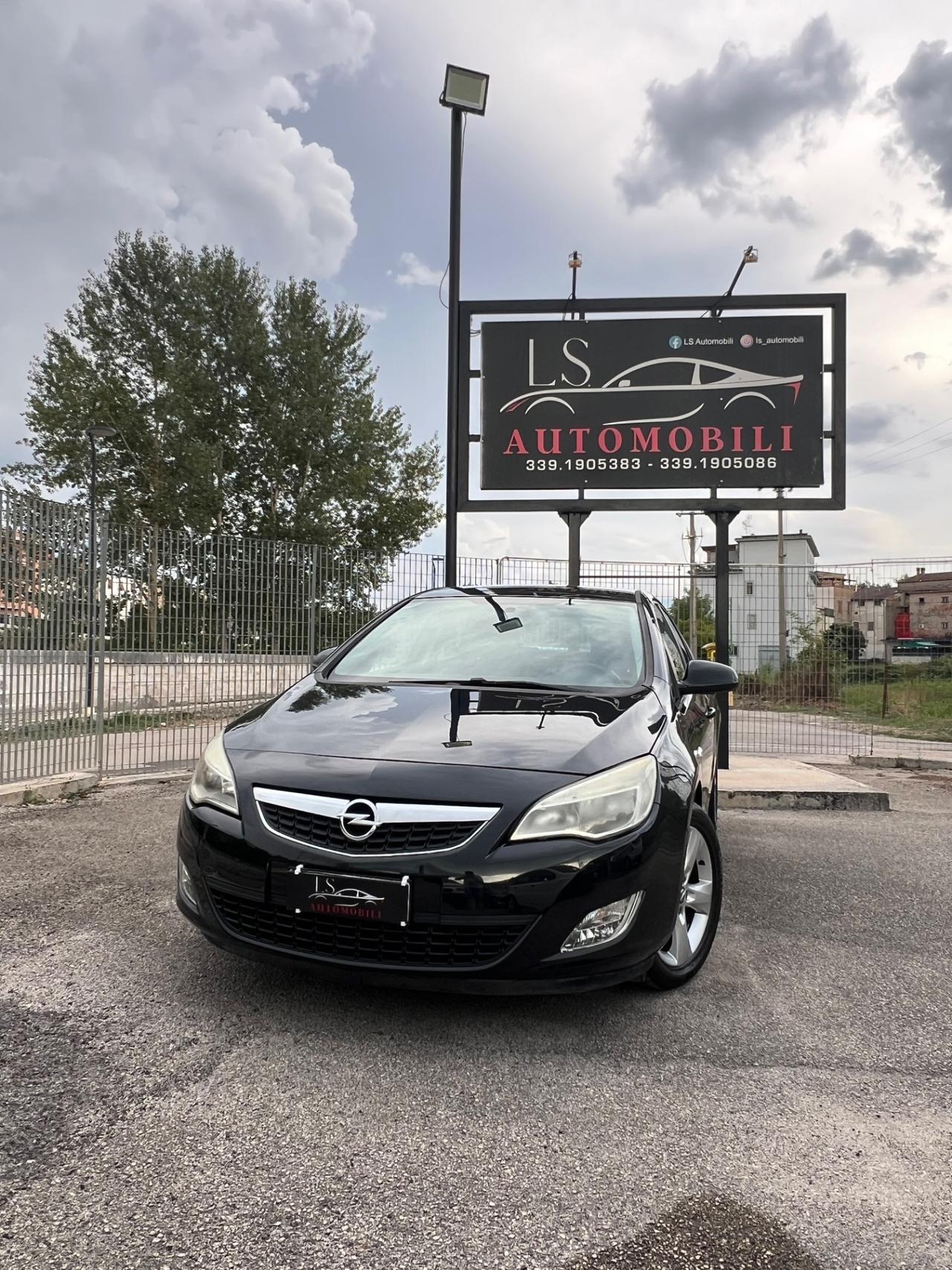 Opel Astra 1.7 CDTI 110CV EcoFLEX S&S 5 porte Cosmo