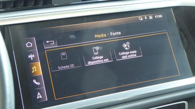 AUDI Q3 35 TFSI Business