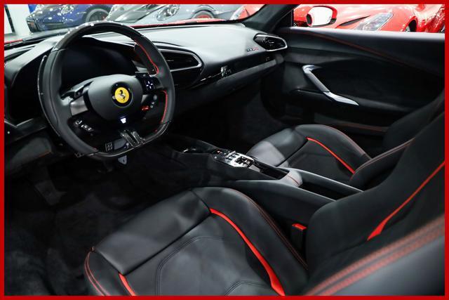 FERRARI 296 GTB|LIFT|DISPLAY PASS|RETROCAMERA|