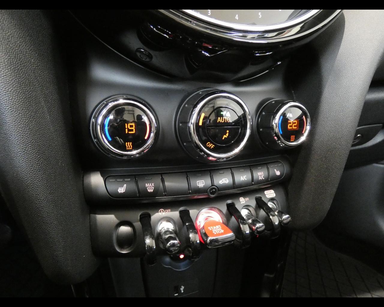 MINI Mini Cabrio (F57) - Mini 1.5 Cooper Classic Cabrio