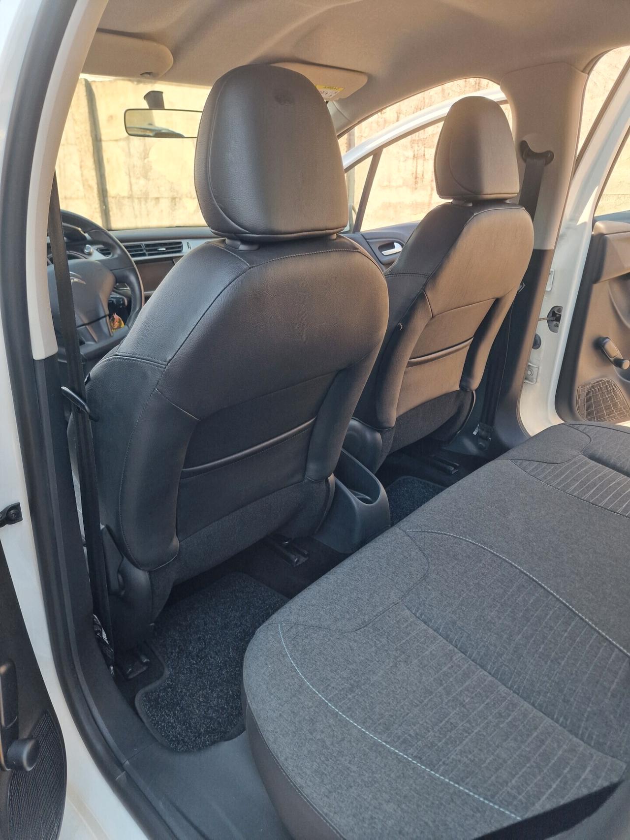 Citroen C3 PureTech 82 Feel Edition distb ok!!