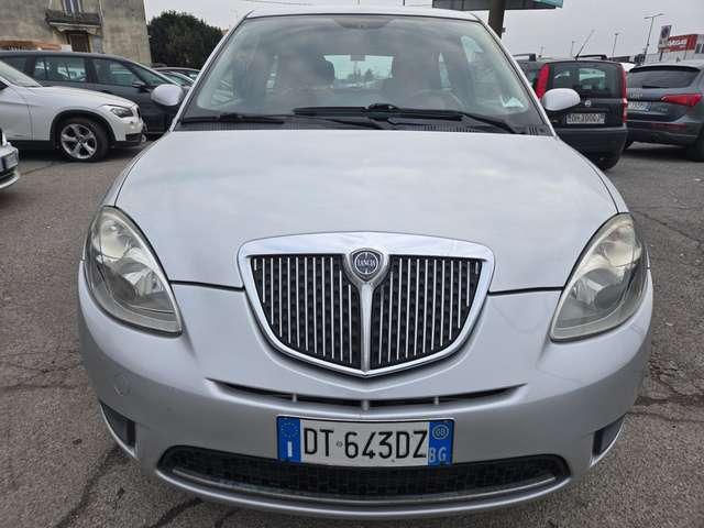 Lancia Ypsilon 1.2 Versus