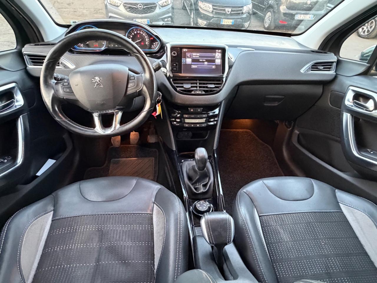 Peugeot 2008 BlueHDi 100 Allure
