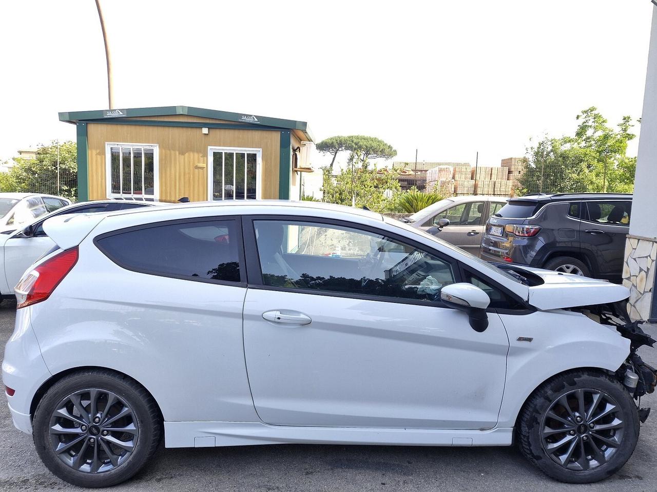 FORD FIESTA ST-LINE SINISTRATA SENZA MOTORE 2017